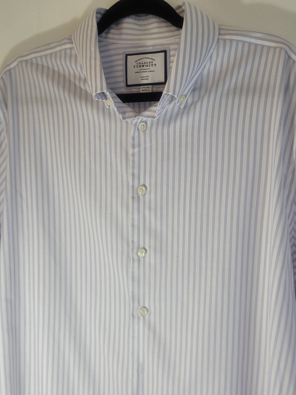 Charles Tyrwhitt Lavender and White Striped Dress Shirt Size 171/2 36